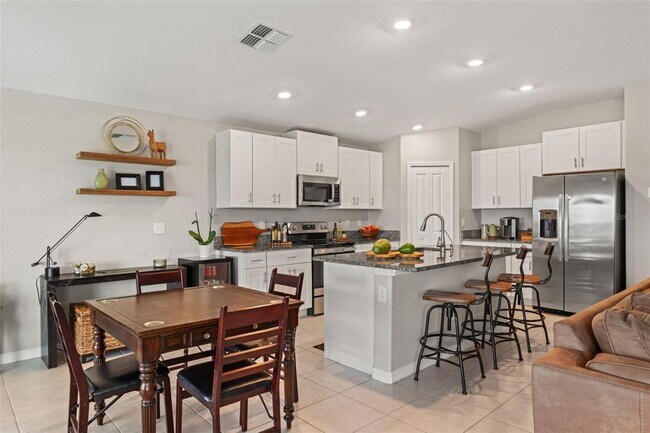 Building Photo - 31713 Sun Kettle Lp