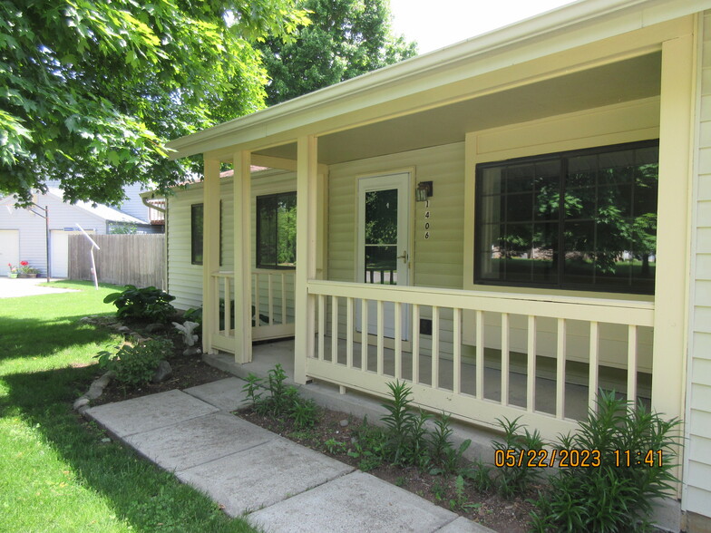 Building Photo - 1406 Daleville Ave
