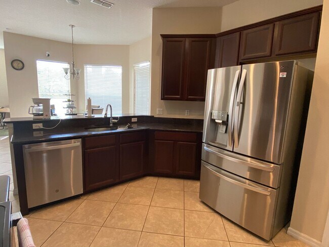 Building Photo - Beautiful 4 Bedroom 3 Bath Home in Ocoee