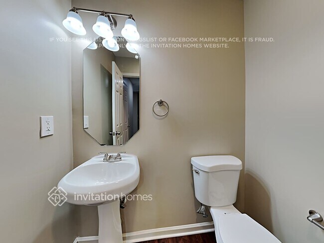 Building Photo - 203 Kinnley Ct