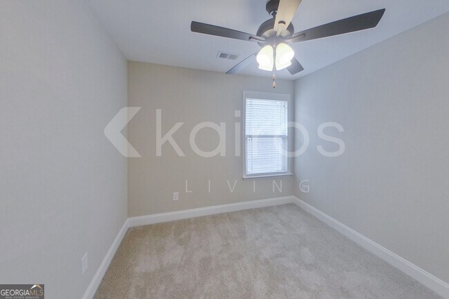 Building Photo - 157 Allentown Wy