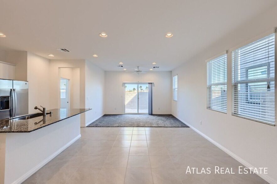 Building Photo - 4048 N Atoll Reefs St