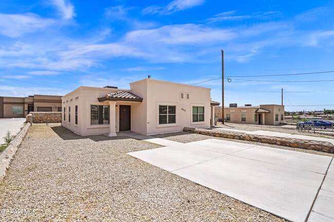 Building Photo - 8804 Eclipse St