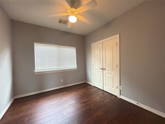 Building Photo - 10906 Panther Ct