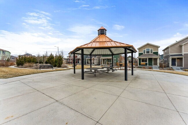Building Photo - Charming 3-Bedroom Home in Thornton with Spacious Layout and Modern Amenities!