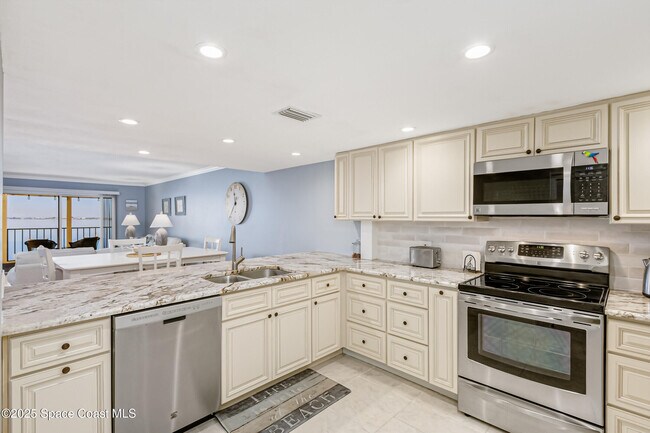 Building Photo - 190 Escambia Ln