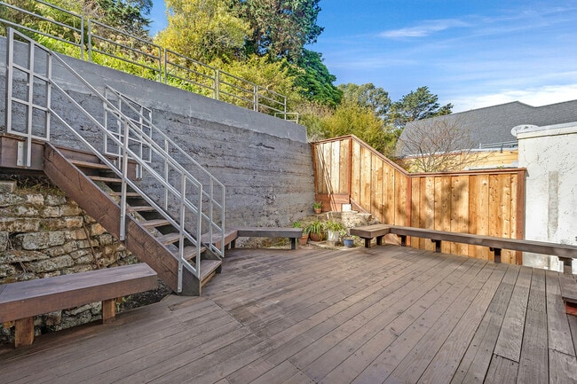 Building Photo - 50 Laidley St