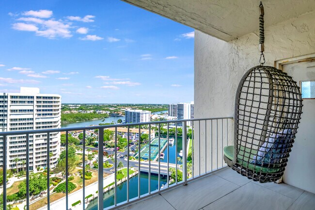 Building Photo - 4301 N Ocean Blvd