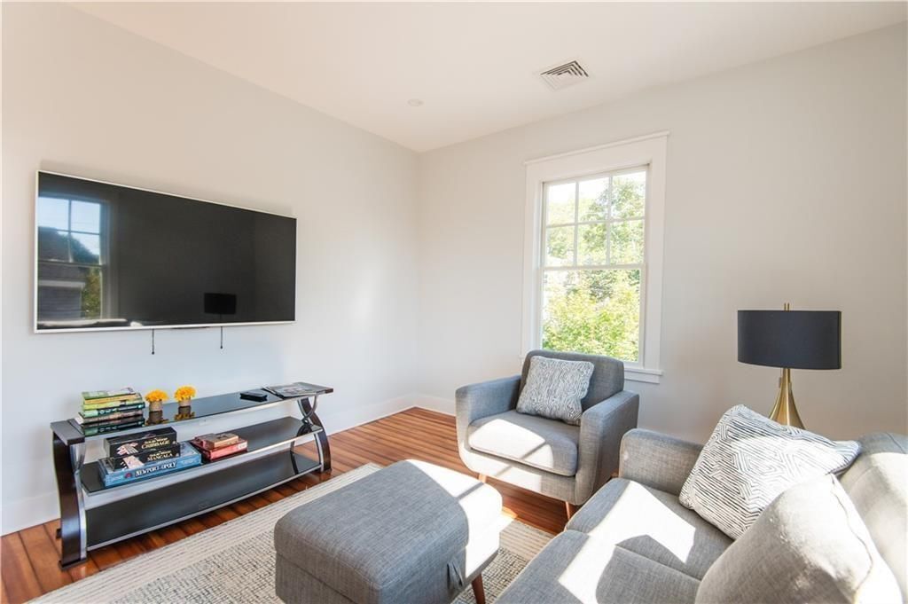 Building Photo - 34 Harrison Ave