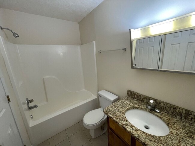 Building Photo - PRE-LEASING FOR AUGUST 7TH, 2026!