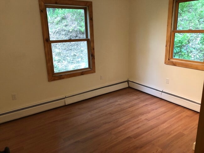 Building Photo - Zenith Apartments, LLC