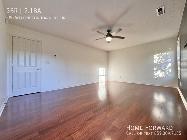 Building Photo - 580 Wellington Gardens Dr