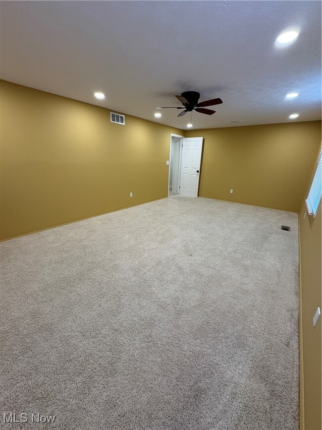 Building Photo - 6884 Slippery Rock Dr