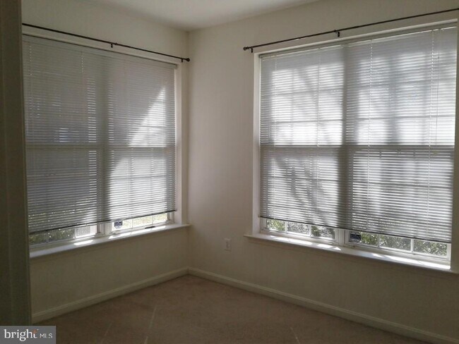 Building Photo - 4200 Mozart Brigade Ln