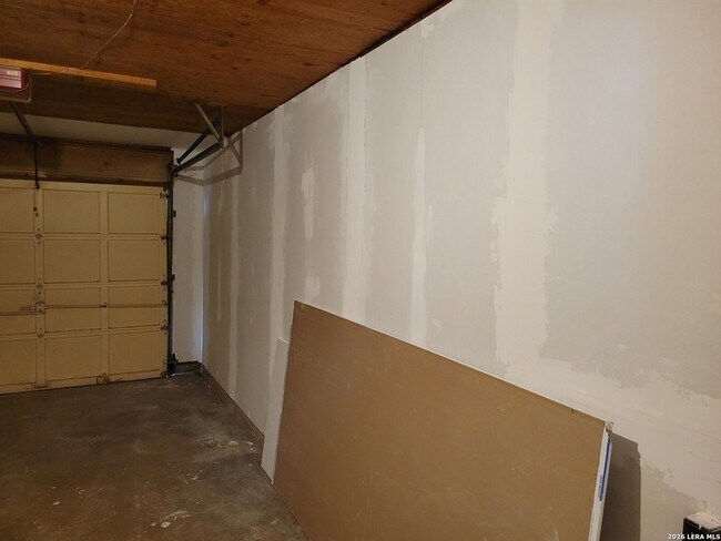 Building Photo - 5405 Borchers Dr
