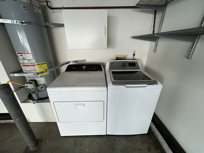 Building Photo - Beautiful 3bed/2bth in San Marcos!