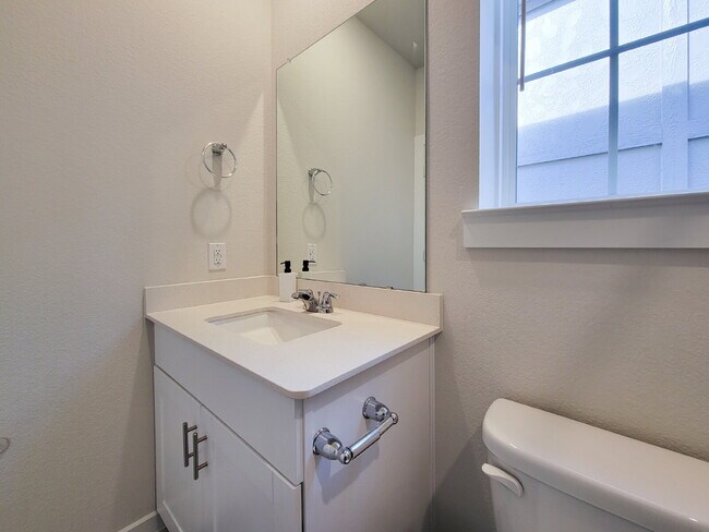 Building Photo - 3 Bed Home for Rent in Park Row Village West | Houston TX 77084