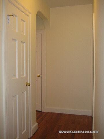 Building Photo - 37 Auburn St