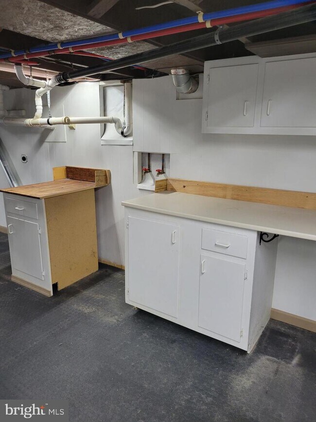 Building Photo - 994 Gravel Pike