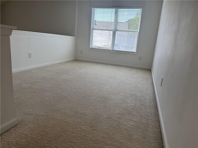 Building Photo - 2326 Worrall Hill Dr