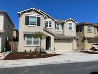 Building Photo - Beautiful 3 Bedroom 2.5 Bath Home for Rent...