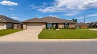 Building Photo - 6227 Pineapple DR