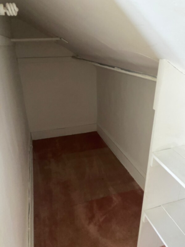 Building Photo - 18 Clearview Ave