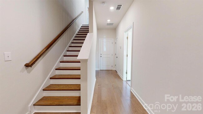 Building Photo - 2518 Arbor Loop Dr