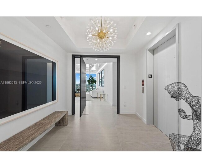 Building Photo - 851 NE 1st Ave