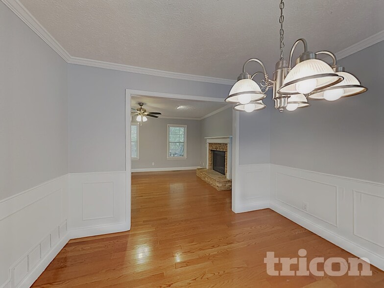 Building Photo - 152 Hartwood Dr