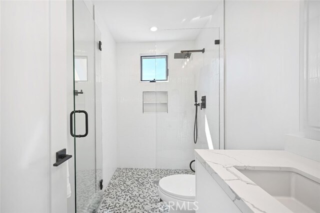 Building Photo - 413 Edgewater Pl