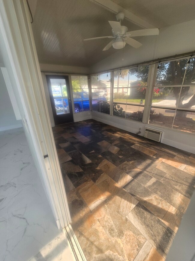 Building Photo - 1900 Augusta Rd