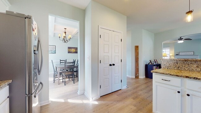 Building Photo - 5 Bedroom Home in Carolina Forest