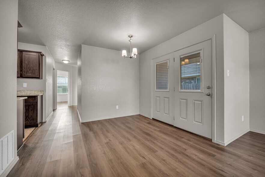 French door backyard access - 609 Lost Trl