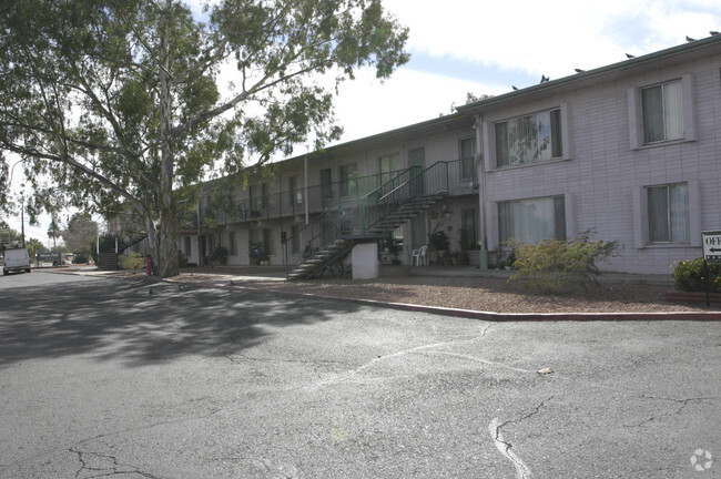 Building Photo - Menlo Park Apartments