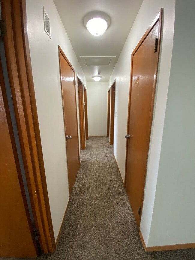 Building Photo - 8919 Travis Dr