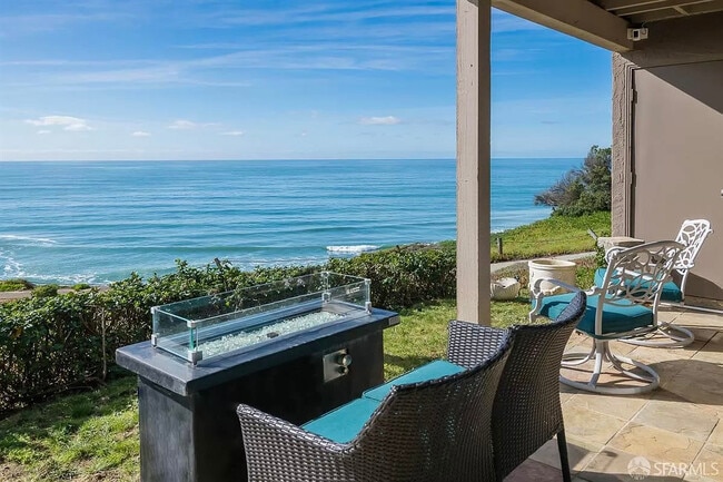 Building Photo - The Pearl of Pacifica