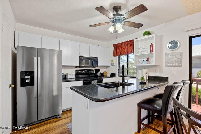 Building Photo - 3089 Peaks View Ln