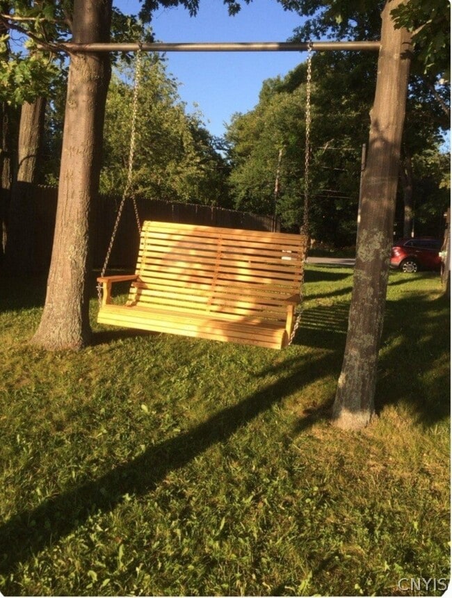 Building Photo - 2 S Rainbow Shores Rd