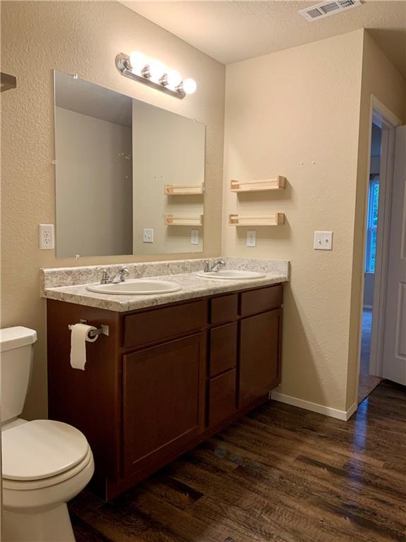 Building Photo - 7851 Bridgegate Ave