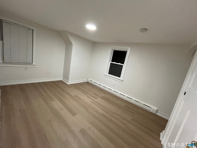 Building Photo - 120 Lexington Ave