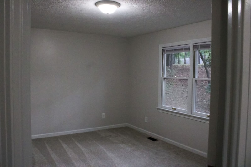 Building Photo - 722 Chelsea Dr