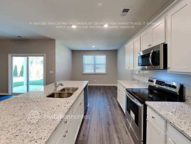 Building Photo - 113 Webster Cir