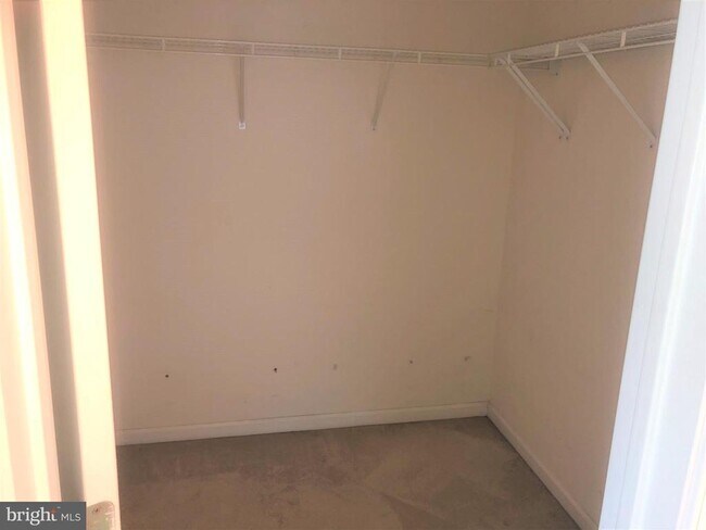 Building Photo - 46902 Wesleyan Ct