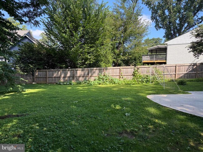 Building Photo - 5628 Alta Vista Rd