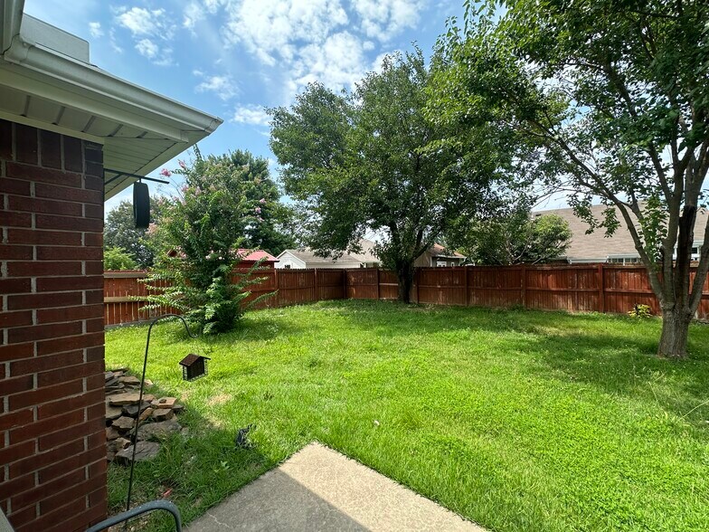 Building Photo - 312 Edgehill Ave