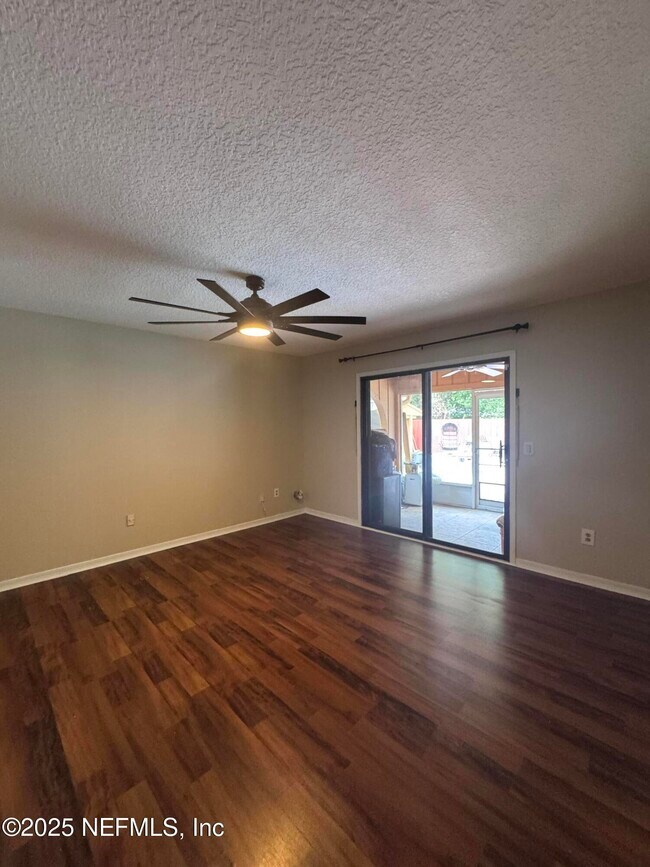 Building Photo - 8179 Crosswind Rd