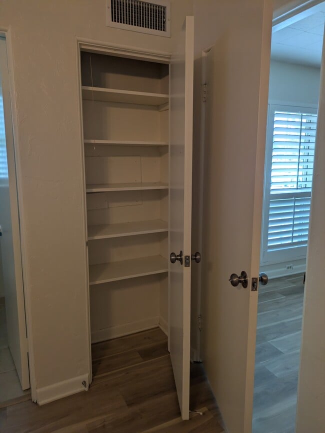 Building Photo - 6229 Colgate Rd