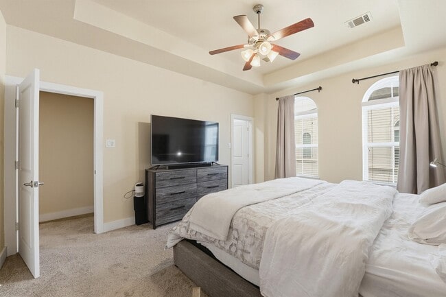 Building Photo - 2714 Freund St