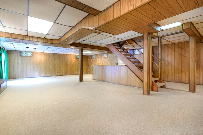 Building Photo - 6 Baldwin Pl